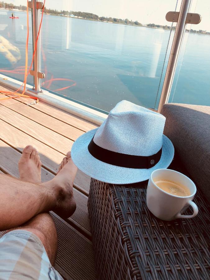 ビッターフェルト＝ヴォルフェン Hausboot Elandiヴィラ エクステリア 写真