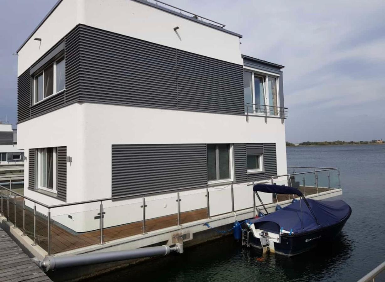 ビッターフェルト＝ヴォルフェン Hausboot Elandiヴィラ エクステリア 写真